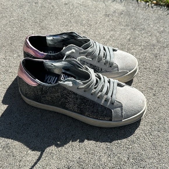 P448 John LaceUp - Picture 3 of 8